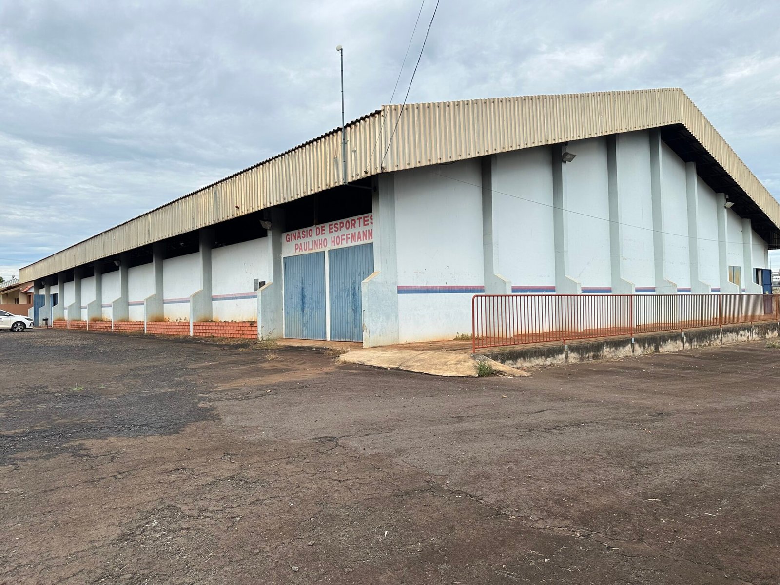 Maior reforma da história do Ginásio Paulinho Hoffmann é iniciada em Quatro Pontes