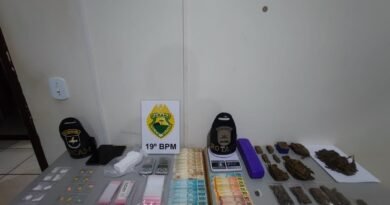 Dois são presos com drogas sintéticas, cocaína e maconha em Toledo Sem título