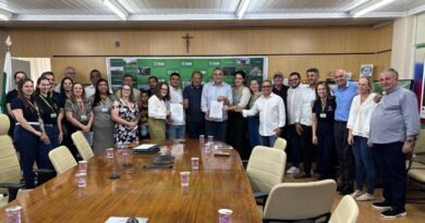 assinatura_contratos_cmeis_wanderson_schumacher_21_0