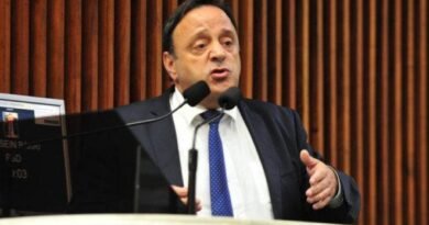 Deputado Hussein Bakri participa de encontro com a comunidade em Quatro Pontes nesta sexta-feira hussein-bakri-660x372