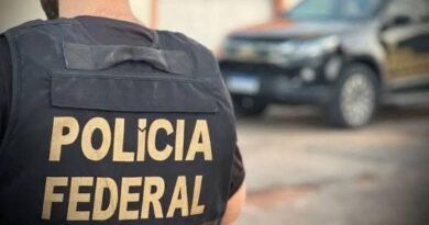 Delegado da Polícia Civil é preso pela Polícia Federal durante operação em Toledo 2026-05-23-07-57-37-6eb71f71-1c1a-4190-8c3c-92c5db098f62-1