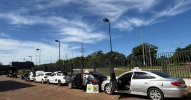 POLÍCIA FEDERAL e BPFRON apreendem cinco carros com cigarros contrabandeados em Mercedes 26a103376b1f16_WhatsApp_Image_2026_05_21_at_21.36.13