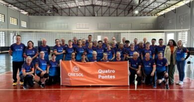 Quatro Pontes recebe uniformes da Liga Cresol de Vôlei Gigante e segue com campanha vitoriosa na competição Voleibol Gigante