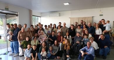 Pioneira de Quatro Pontes, Dona Adelina Francener Pauli, celebra 98 anos cercada pelo carinho da família e amigos 3152f2b5-83fe-45e3-86af-9d61eccecf84