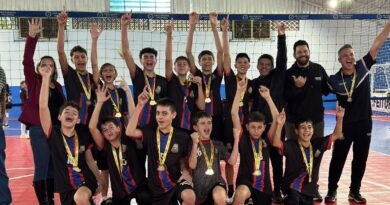 Quatro Pontes conquista dois títulos e garante classificações para a fase final dos Jogos Escolares do Paraná EDIT VOLEIBOL QUATRO PONTES É OURO NOS JOGOS ESCOLARES EM QUADRA MASCULINO E NA AREIA FEMININO!3