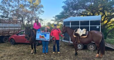 Atletas de Quatro Pontes representam o município em competição de Laço Comprido em Marechal Cândido Rondon lAÇO COMPRIDO
