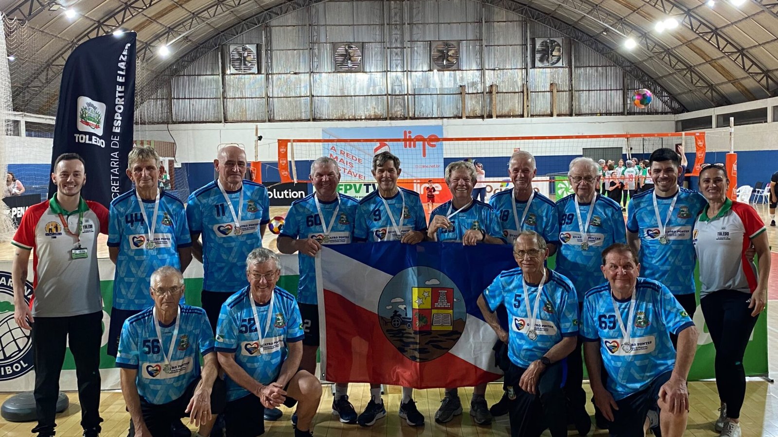 Equipes de Vôlei Escuro de Quatro Pontes conquistam vice-campeonato e terceiro lugar em competição regional