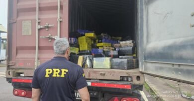 Carga milionária: PRF encontra mais de 6 toneladas de maconha em contêiner na BR-163 em Guaíra 2026-08-08-11-20-57-whatsapp-image-2026-08-08-at-111540-1j