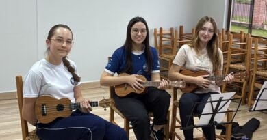 Oficina de Ukulele amplia oportunidades de acesso à música em Quatro Pontes Edit Oficina de Ukulele2