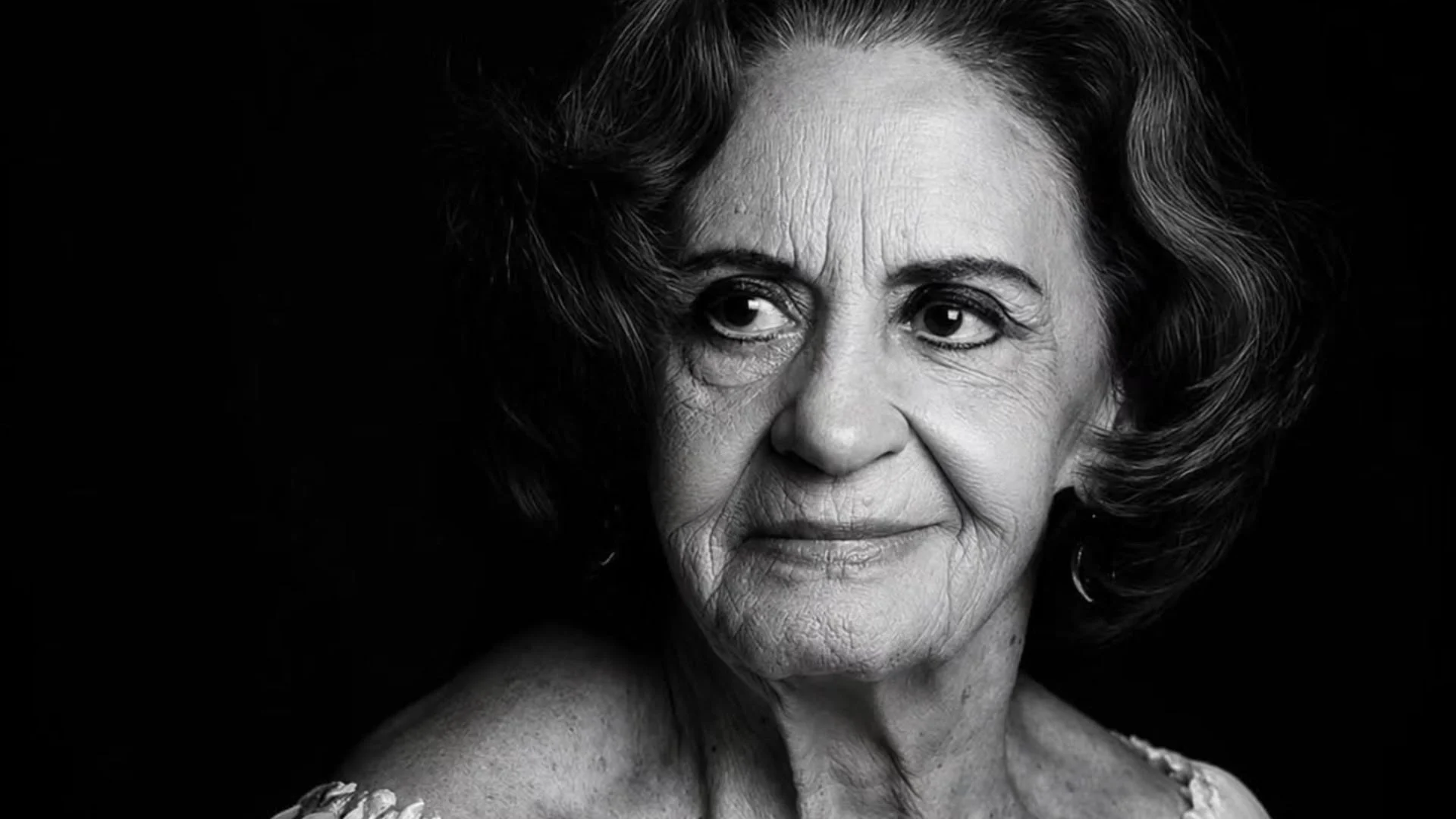 Laura Cardoso, pioneira da TV brasileira, morre aos 98 anos