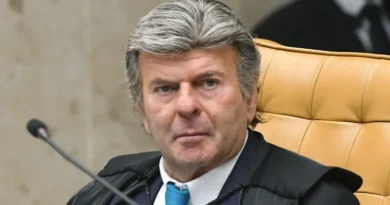 Fux suspende decisão de Dino e manda retirar posts sobre Nossa Senhora Aparecida 52991588001_a4bbaf4619_c