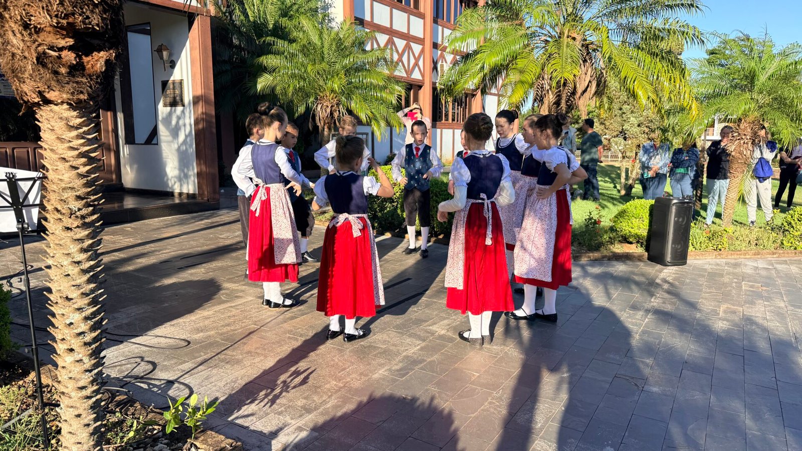 Segundo dia da Semana Cívica reúne cultura e música em Quatro Pontes