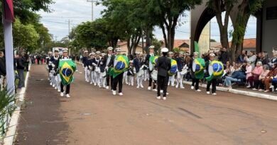 Desfile Cívico reúne comunidade durante a Expo Quatro Pontes 2026 IMG_6314