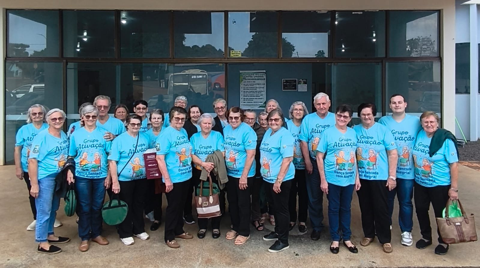 Grupo Ativação representa Quatro Pontes em Encontro de Danças Folclóricas em Santa Helena