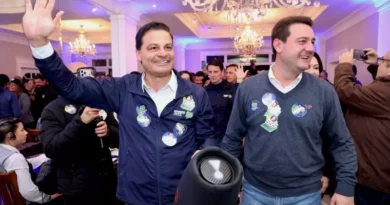 Sandro Alex e Ratinho Junior reúnem 300 prefeitos do Estado WhatsApp-Image-2026-09-11-at-09.02.41-800x450