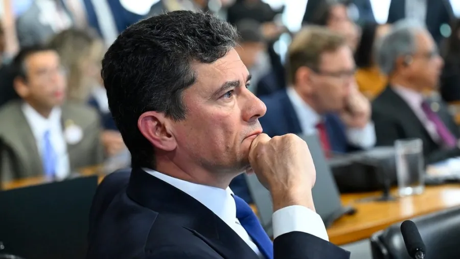 Moro lidera disputa para governador no Paraná, com 45% no 1° turno