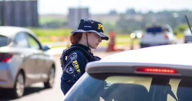 PRF reforça fiscalização nas rodovias federais do Paraná durante feriado de Nossa Senhora Aparecida 2864e8af-372c-468e-bc35-545b77b2a413-799x450