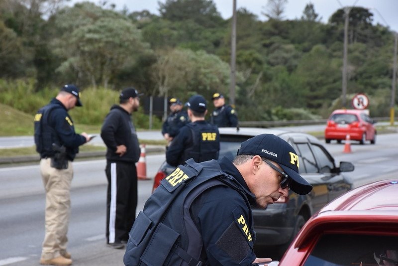 PRF registra 98 acidentes e quatro mortes durante a Operação Nossa Senhora Aparecida no Paraná
