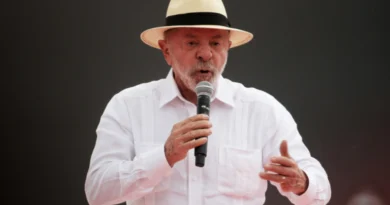 Lula comemora fim da escala 6×1: ‘Vitória dos trabalhadores’ Design-sem-nome-2026-08-23T121306.604