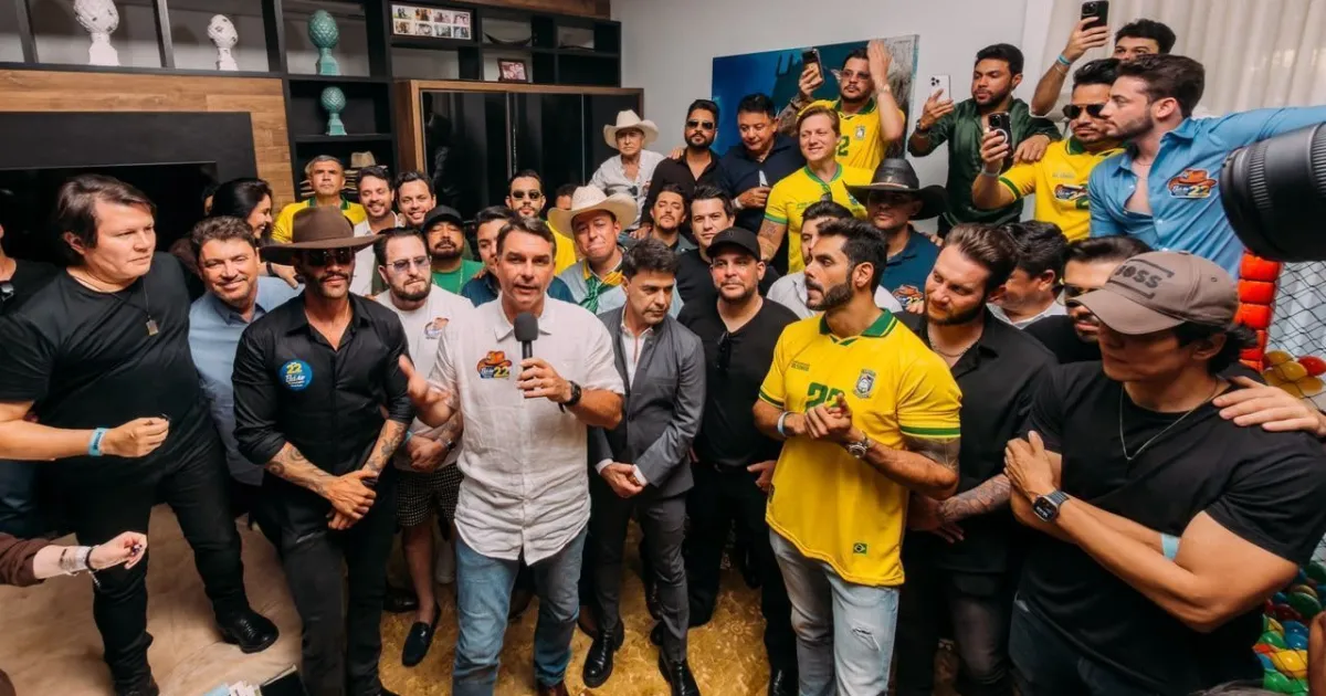 Reta final: sertanejos apoiam Flávio Bolsonaro; Lula reúne artistas de vários gêneros
