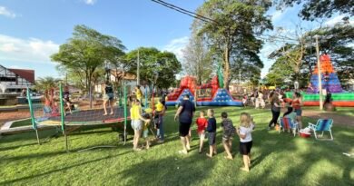 Comemoração antecipada do Dia das Crianças reúne famílias na Praça Cristo Rei IMG_7640