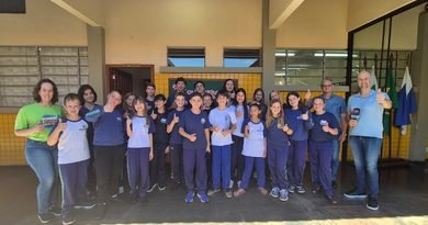 Parceria entre Tropical FM, Colégio Estadual Quatro Pontes e Sicredi aproxima educação e comunidade através do "Rádio Escola" WhatsApp Image 2026-10-20 at 10.28.05