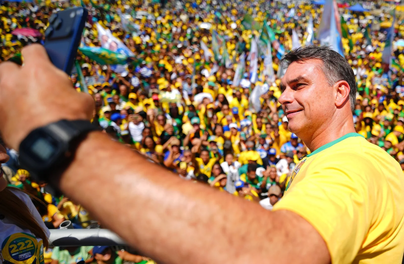 Quatro Pontes fica entre os municípios que mais votaram em Flávio Bolsonaro no Brasil
