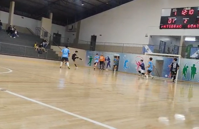 Quatro Pontes vence no Sub-17 e garante classificação de duas categorias à semifinal da Copa Amizade de Futsal
