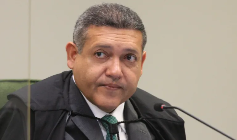 Nunes Marques dá 24 horas para Meta apresentar relatório sobre ‘Exército do Lula’