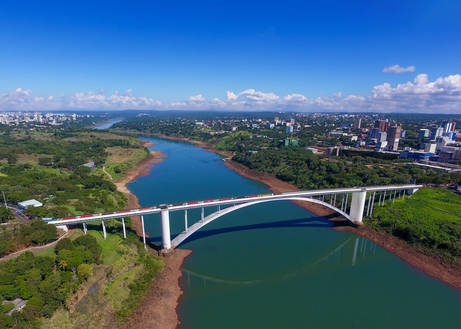 Nível do rio Paraná sobe e coloca Ciudad del Este em alerta